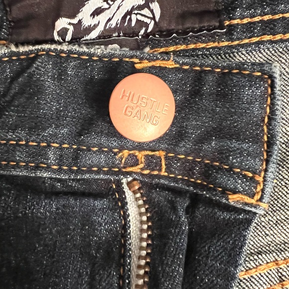 New Hustle Gang Men’s Denim Shorts. Size 42 Montego Wash 98011 Fisher Hip style - Picture 11 of 12